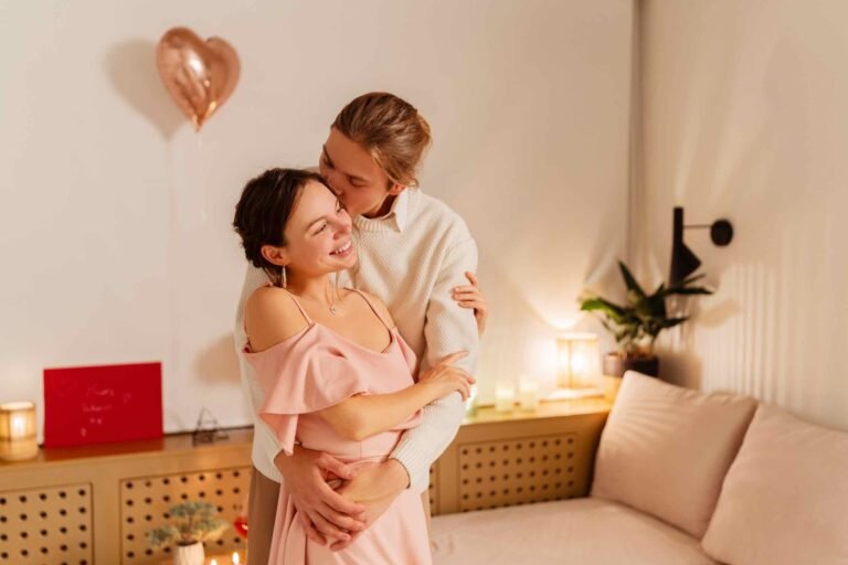 LOVE ROOM